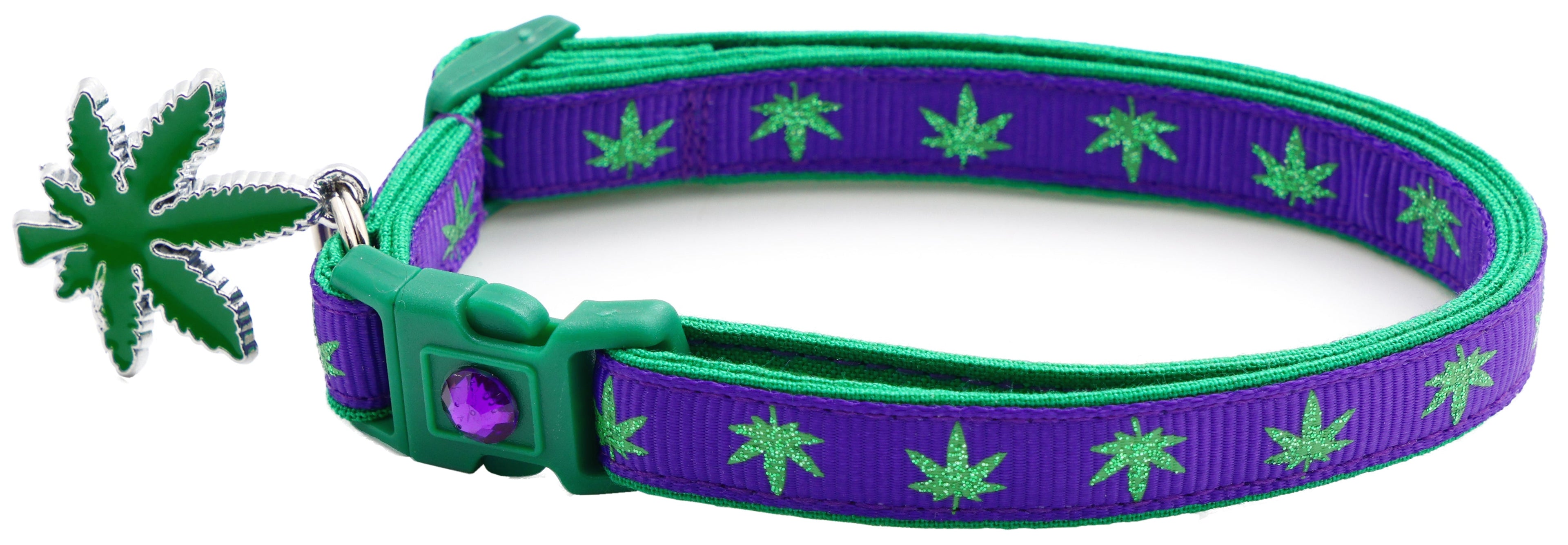 Marijuana Leaves Breakaway Cat Collar