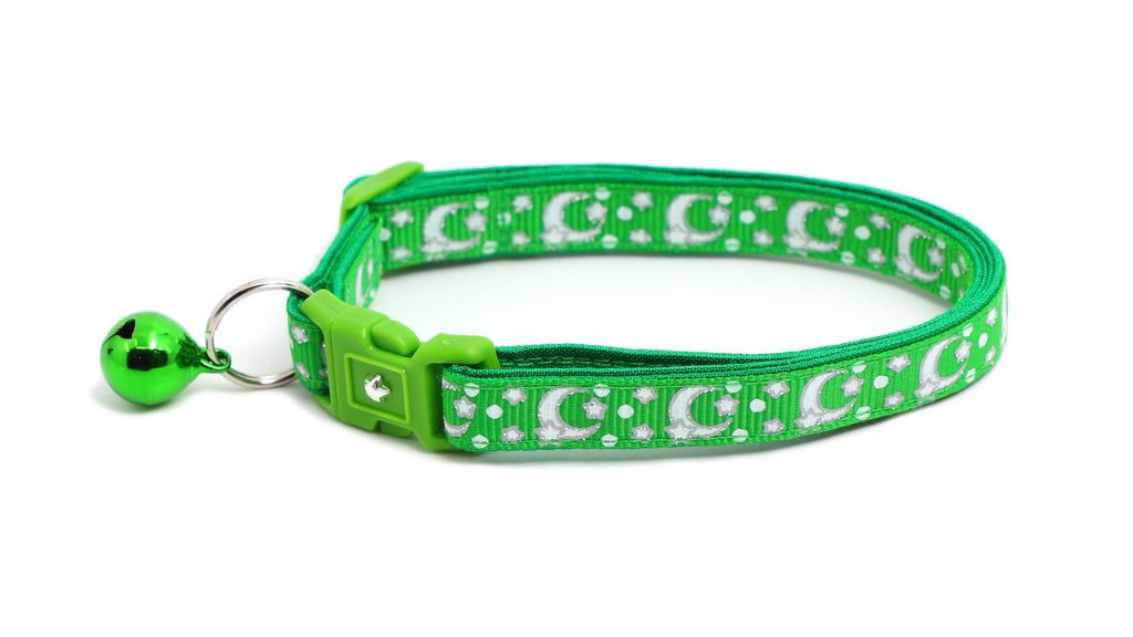 Silver Moons and Stars on Kelly Green Cat Collar